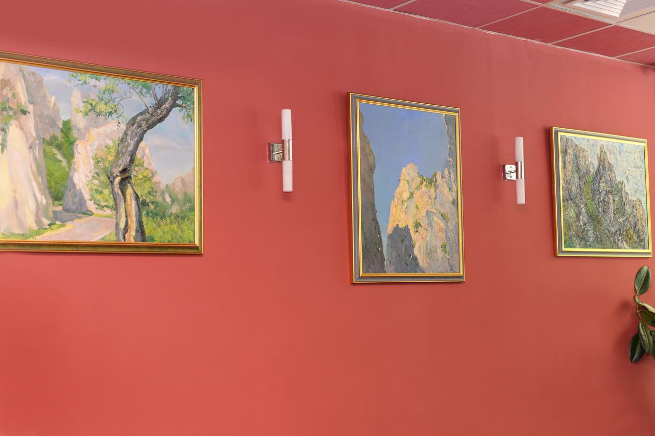 וראצה Family Art-Hotel Zora מראה חיצוני תמונה