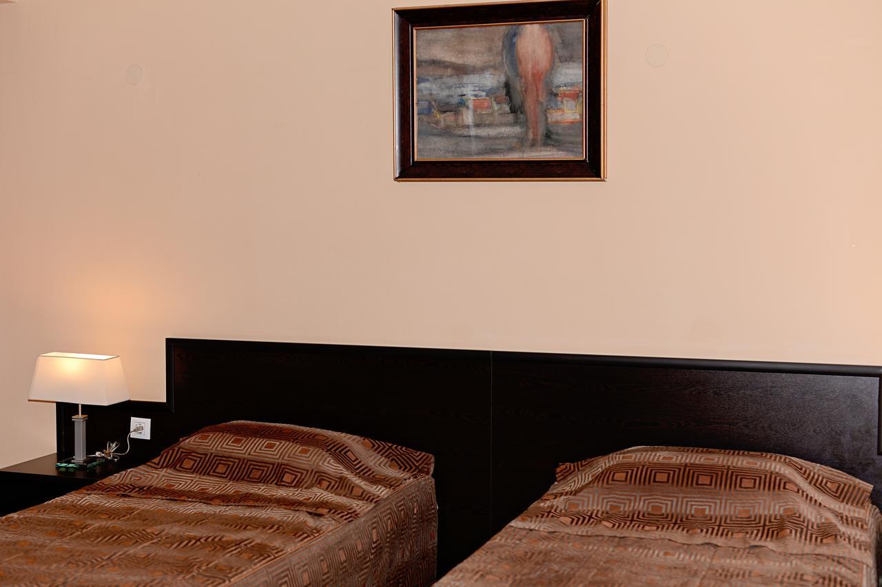 וראצה Family Art-Hotel Zora מראה חיצוני תמונה