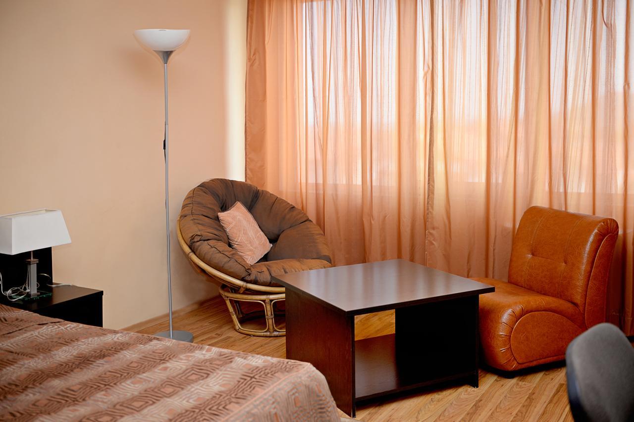 וראצה Family Art-Hotel Zora מראה חיצוני תמונה