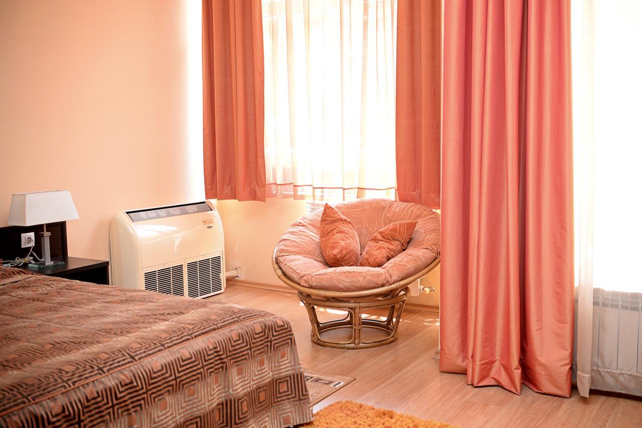 וראצה Family Art-Hotel Zora מראה חיצוני תמונה