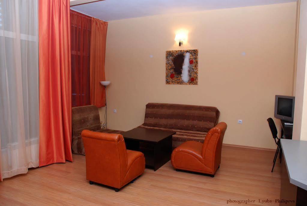 וראצה Family Art-Hotel Zora מראה חיצוני תמונה
